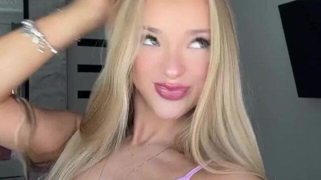 Julia Filippo Lingerie Handbra Sexy Video Trending